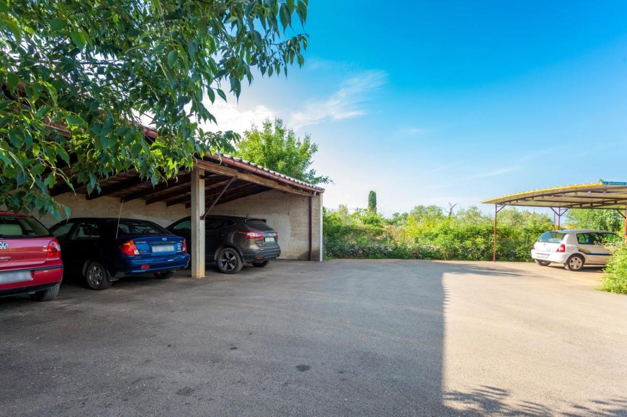 Apartman Luni Sa Bazenom - Malinska, Sveti Anton Sveti Anton  Exterior photo
